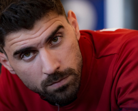 سبب غياب روبن نيفيز عن مباراة الهلال والخلود - تفاصيل الإصابة