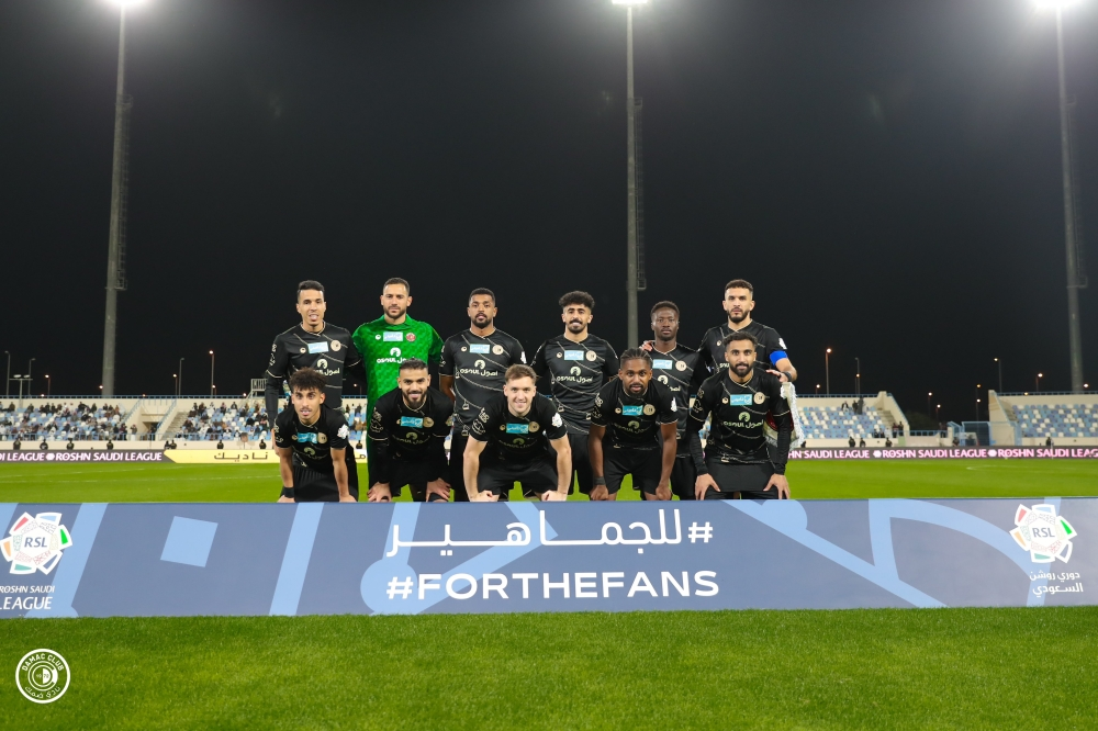 ضمك يهزم الأخدود ويحقق فوزه الأول في دوري روشن