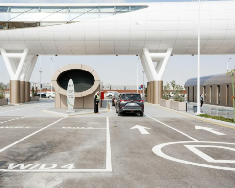 مبادرة تأكد لصحتك بالرياض: فحص طبي شامل من السيارة عبر تطبيق صحتي