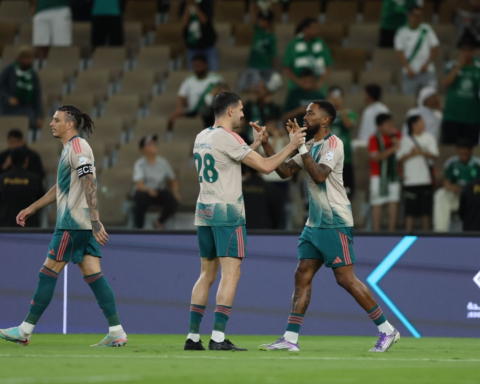 الأهلي يستعيد إنزو ويفقد إيبانيز أمام النصر في الكلاسيكو