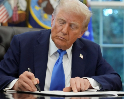 ترامب يؤجل الرسوم الجمركية على الأثاث المستورد حتى 2027