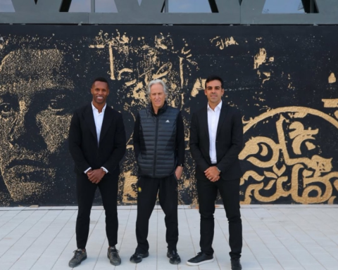 النصر ينفي تجميد صلاحيات الرئيس التنفيذي قبل لقاء الأهلي