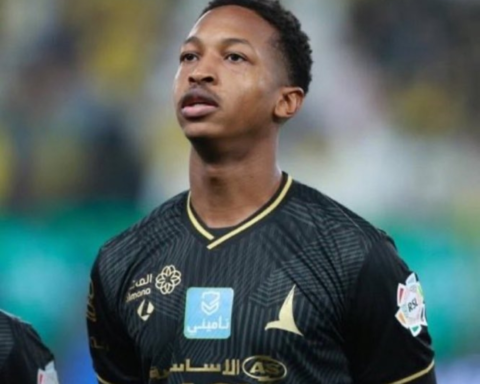 غيابات الخليج في دوري روشن: هوساوي وكوستاس خارج القائمة