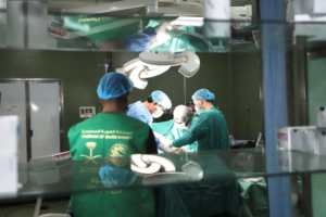 مركز الملك سلمان يجري 50 جراحة عظام في غزة | مساعدات السعودية