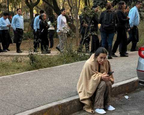 زلزال المكسيك يخلي القصر الرئاسي: التفاصيل الكاملة