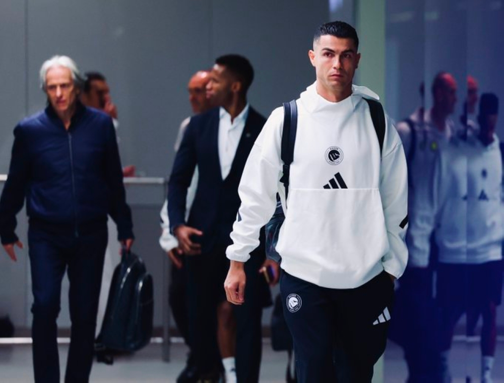 رسالة رونالدو للاعبي النصر بعد ثنائية إيفان توني في الكلاسيكو