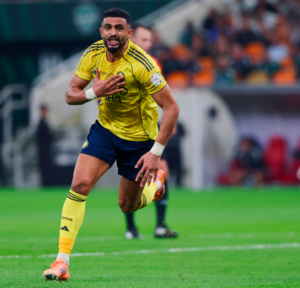 عبدالإله العمري يدخل التاريخ بثنائية في شباك الأهلي بدوري روشن