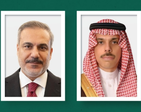 Faisal bin Farhan discusses regional developments with Türkiye and Pakistan