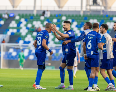الفتح يهزم الشباب 2-0 في دوري روشن: ملخص المباراة والأهداف
