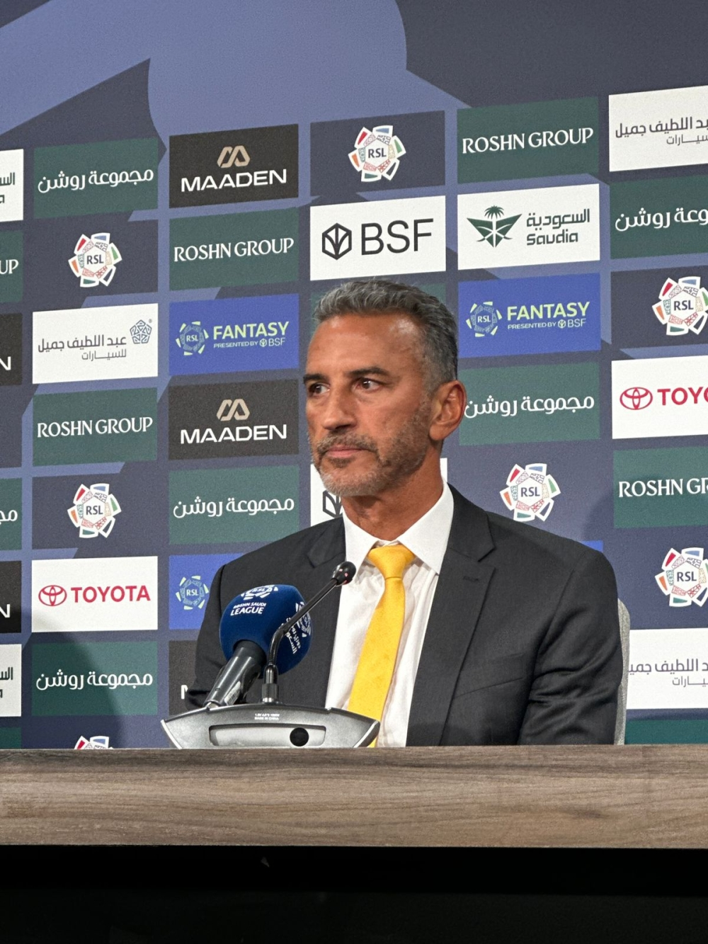 شاموسكا يعلق على خسارة التعاون أمام الاتحاد في دوري روشن