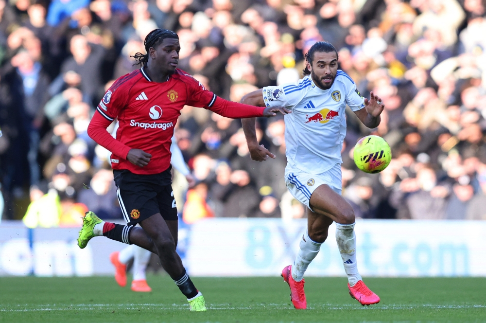 تعادل مانشستر يونايتد وليدز 1-1 في الدوري الإنجليزي