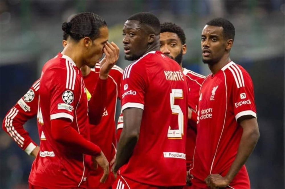 تأجيل مباراة ليفربول وفولهام: تفاصيل الحالة الطبية الطارئة