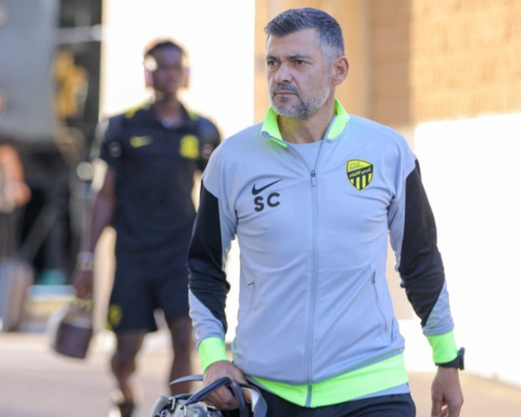 قرار كونسيساو للاعبي الاتحاد قبل مباراة الخلود في دوري روشن