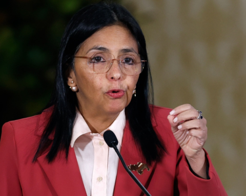 فنزويلا تشكل لجنة للإفراج عن مادورو من سجون أمريكا