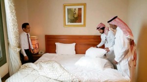 تنظيمات السياحة الجديدة: ضبط سماسرة الغرف وعقود إلكترونية