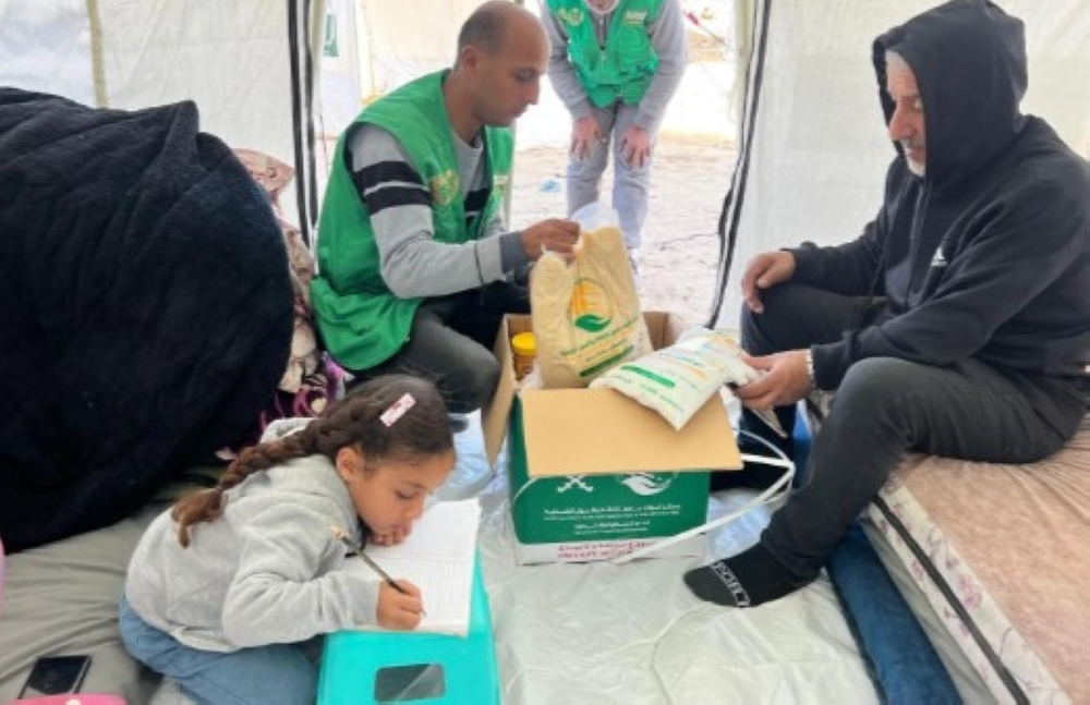 السعودية تقيم مخيمًا لإيواء النازحين في تل الهوى بغزة