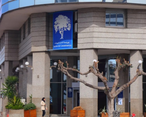 بورصة المغرب تغلق على ارتفاع ومؤشر مازي يتجاوز 19 ألف نقطة