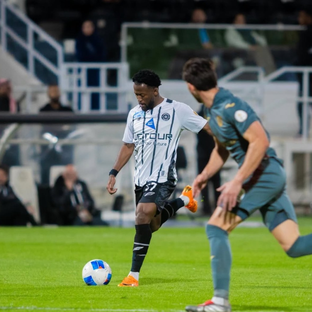 عبدالله معتوق يقترب من أندية الصندوق وأزمة في الشباب