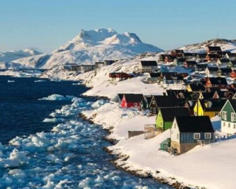 بريطانيا تدعم الدنمارك وترفض دعوة ترامب لضم غرينلاند