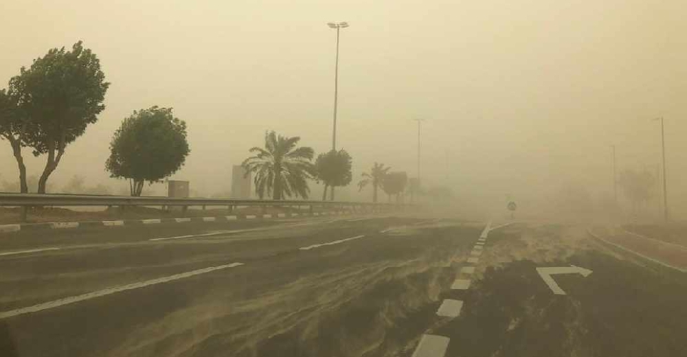 طقس الرياض ومكة: تنبيهات من رياح نشطة وأتربة مثارة اليوم