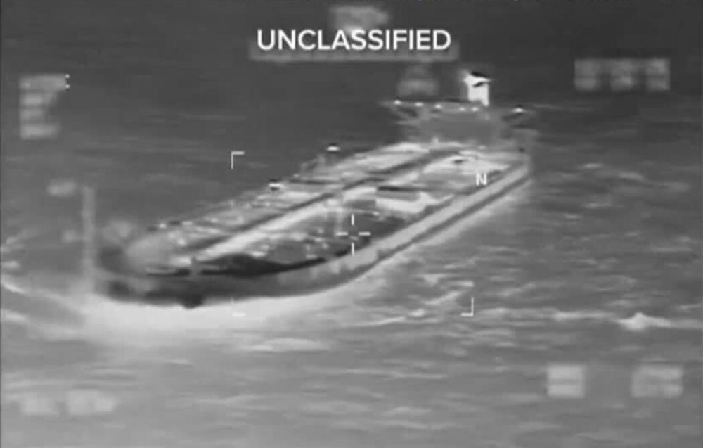 الأقمار الاصطناعية ترصد هروب 16 ناقلة نفط من فنزويلا