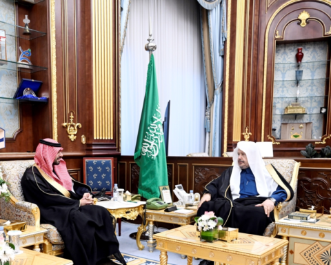 رئيس مجلس الشورى ومحافظ الحكومة الرقمية يبحثان تعزيز التحول الرقمي