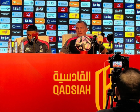 بريندان رودجرز يتحدى النصر: القادسية سيلعب بلا خوف