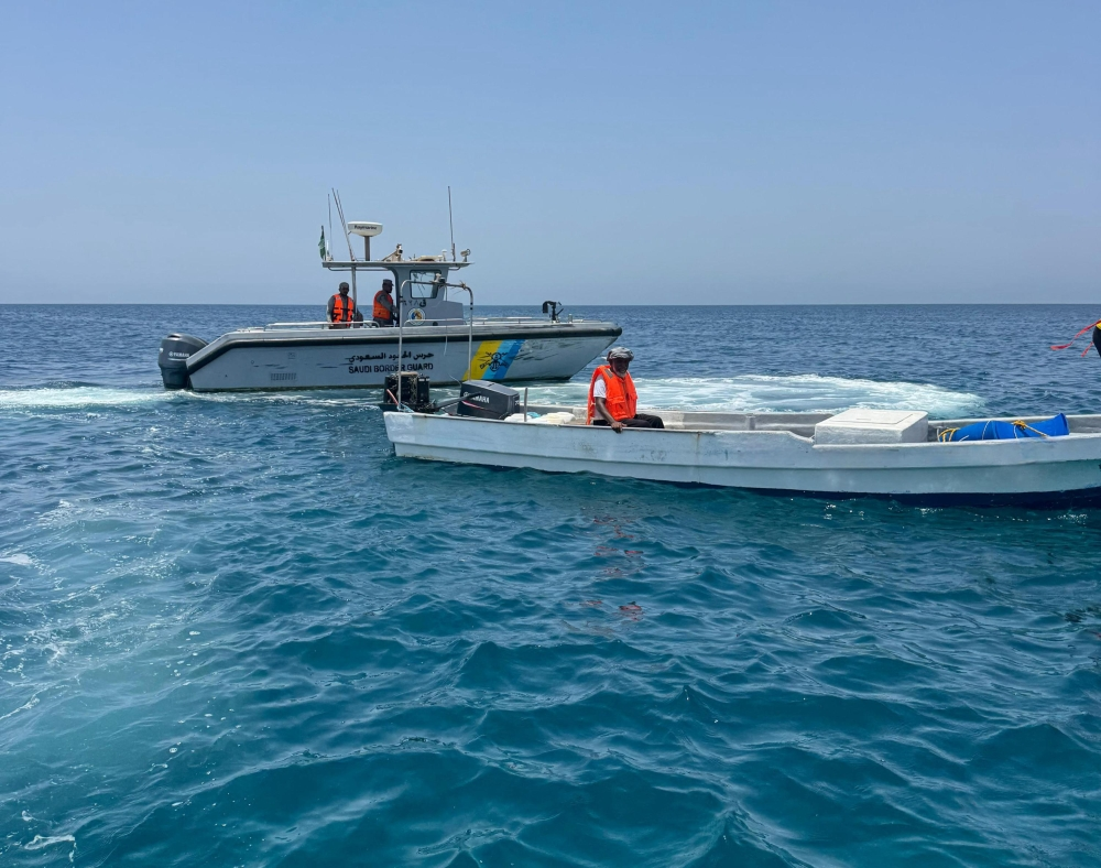 حرس الحدود يضبط مخالفاً للائحة الأمن والسلامة البحرية برابغ