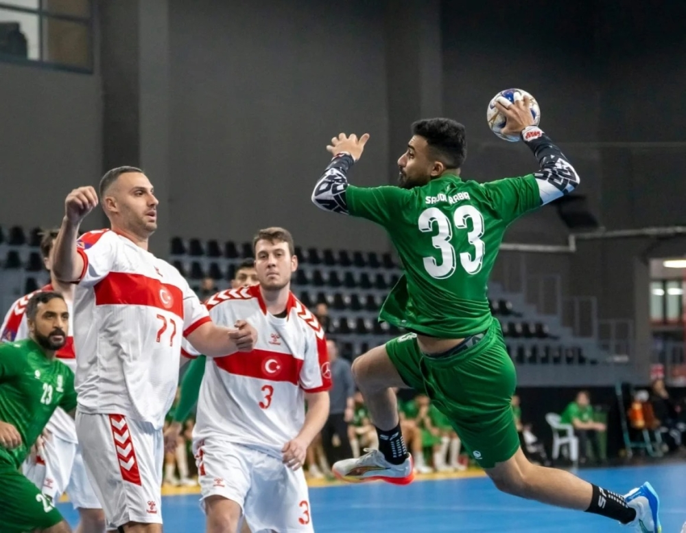 أخضر اليد ينهي معسكر تركيا استعداداً للبطولة الآسيوية 2026