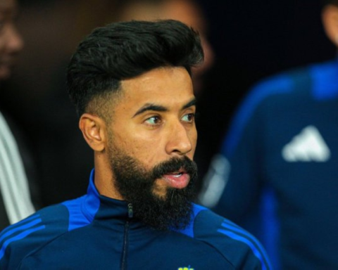 بديل نواف بوشل في تشكيلة النصر ضد القادسية بقرار فني حاسم