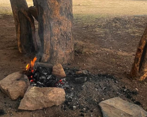 ضبط مخالف بمحمية الإمام فيصل بن تركي لإشعال النار