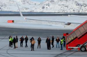 ترامب يدرس ضم جرينلاند عسكرياً: تفاصيل الأزمة مع الدنمارك