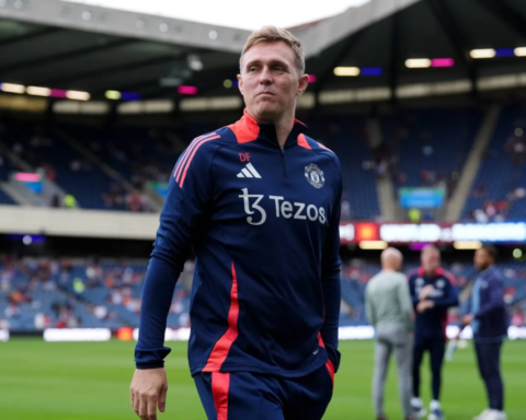 فليتشر يستشير فيرغوسون قبل تدريب مانشستر يونايتد