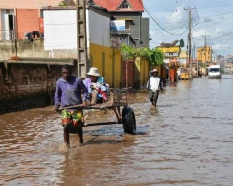 أمطار غزيرة في مدغشقر: 11 قتيلاً وتحذيرات من استمرار السيول