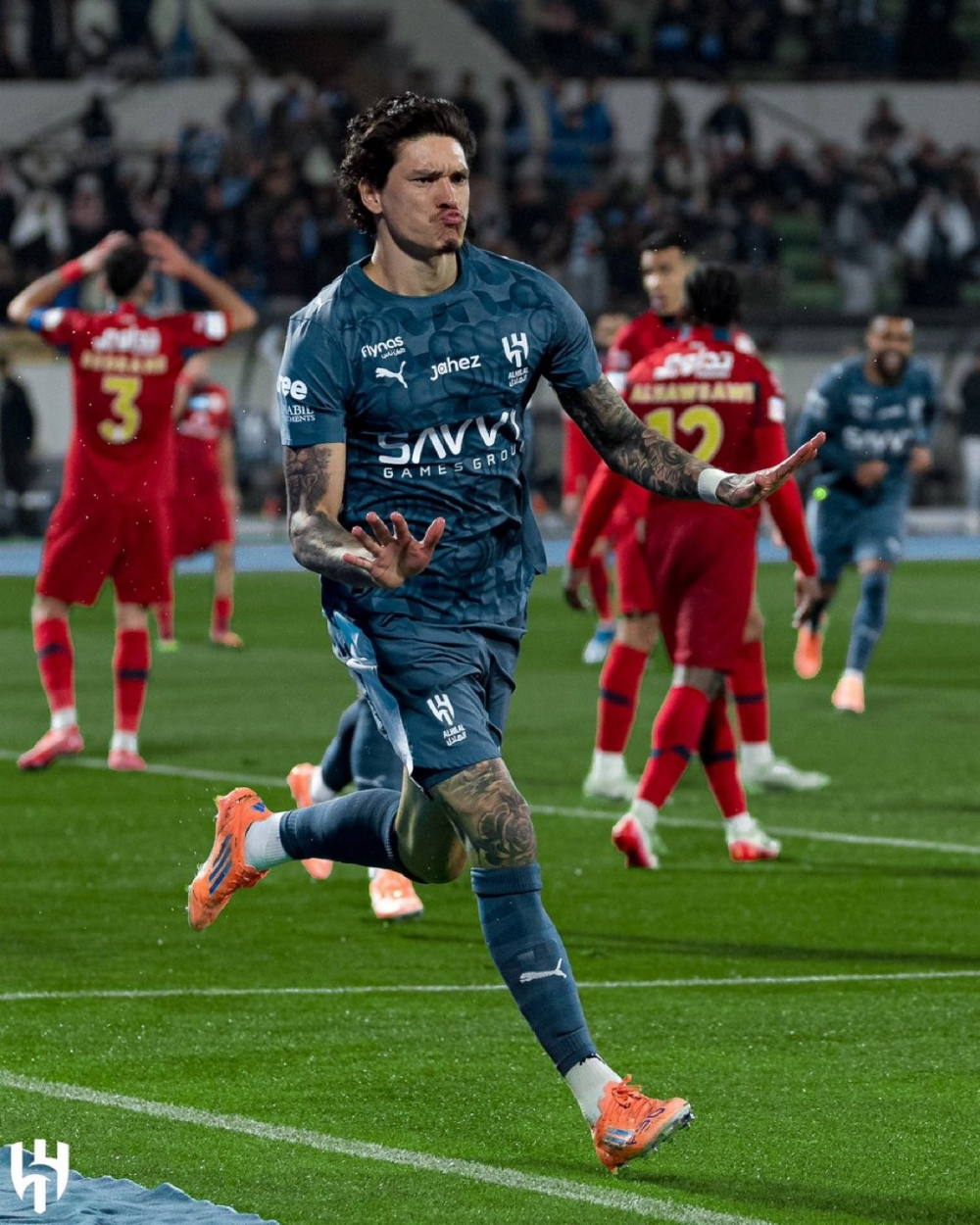 ليفربول يفاوض الهلال لاستعادة داروين نونيز في الشتاء