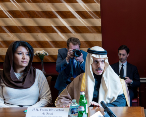 Saudi Foreign Minister discusses strengthening partnership with US lawmakers