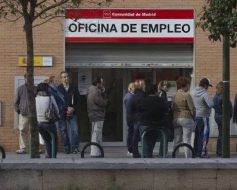 انخفاض معدل البطالة في منطقة اليورو إلى 6.3% - تقرير يوروستات