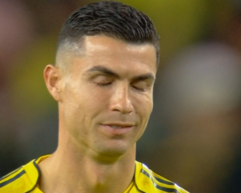 غضب رونالدو من خطأ العقيدي في مباراة النصر والقادسية