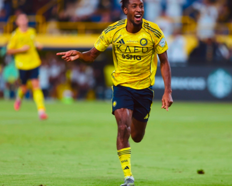 كومان يتحدى الهلال قبل ديربي الرياض: سنفوز ونستعيد الصدارة