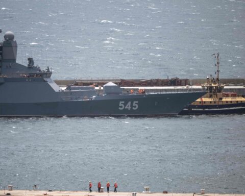 مناورات بحرية لروسيا والصين وإيران في جنوب إفريقيا