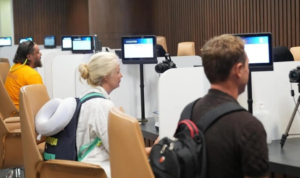 Passport control completes procedures for Socotra tourists via Jeddah airport with full facilitation