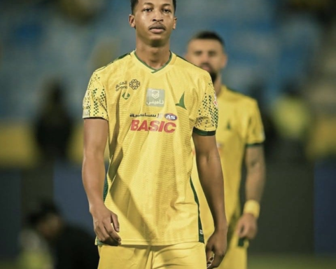 دونيس عن انتقال مراد هوساوي للهلال: من الصعب تعويضه