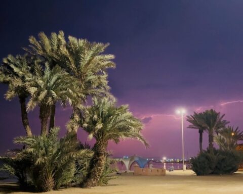 طقس السعودية اليوم: أمطار تبوك وتوقعات الأرصاد لـ 8 مناطق