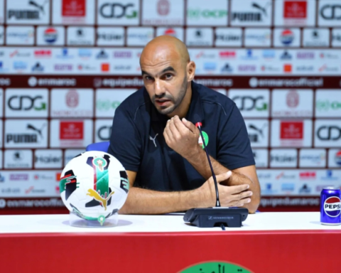 الركراكي: تأهل المغرب لنصف نهائي أمم إفريقيا إنجاز تاريخي