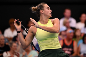 سابالينكا تهزم موخوفا وتبلغ نهائي بريزبين لمواجهة كوستيوك