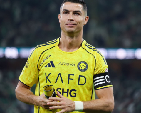 ماتيتش يكشف كواليس اللعب مع رونالدو في مانشستر يونايتد