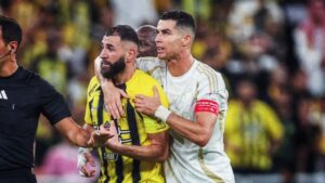 بنزيما ورونالدو: صراع التكتيك واللياقة في الدوري السعودي