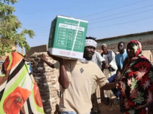 مركز الملك سلمان يوزع كسوة الشتاء في إدلب ضمن مشروع كنف