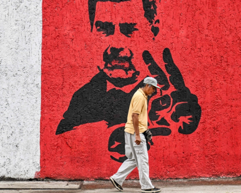 اعتقال نيكولاس مادورو: أول رسالة من سجن نيويورك وتحذير أمريكي