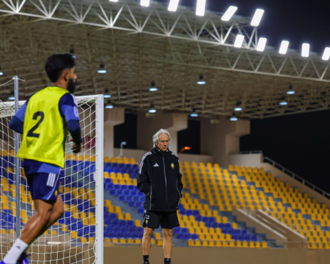 تشكيل النصر المتوقع ضد الهلال في ديربي الرياض وموقف سيماكان